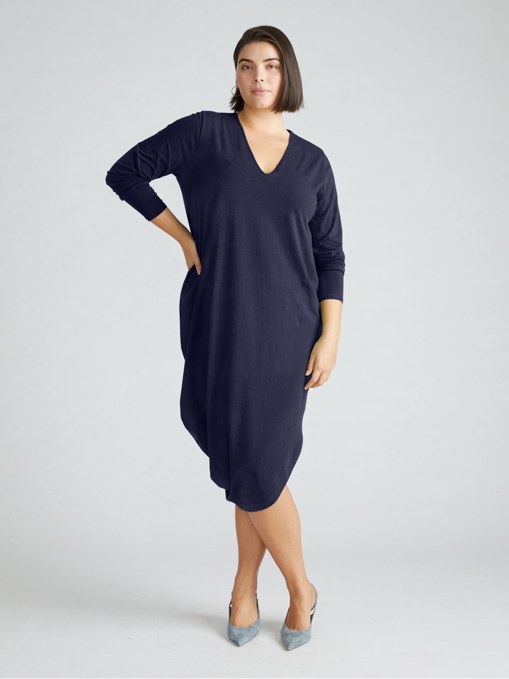 Universal Standard Geneva Midi Dress Navy Size 22/24 (LG) Long Sleeve V-Neck